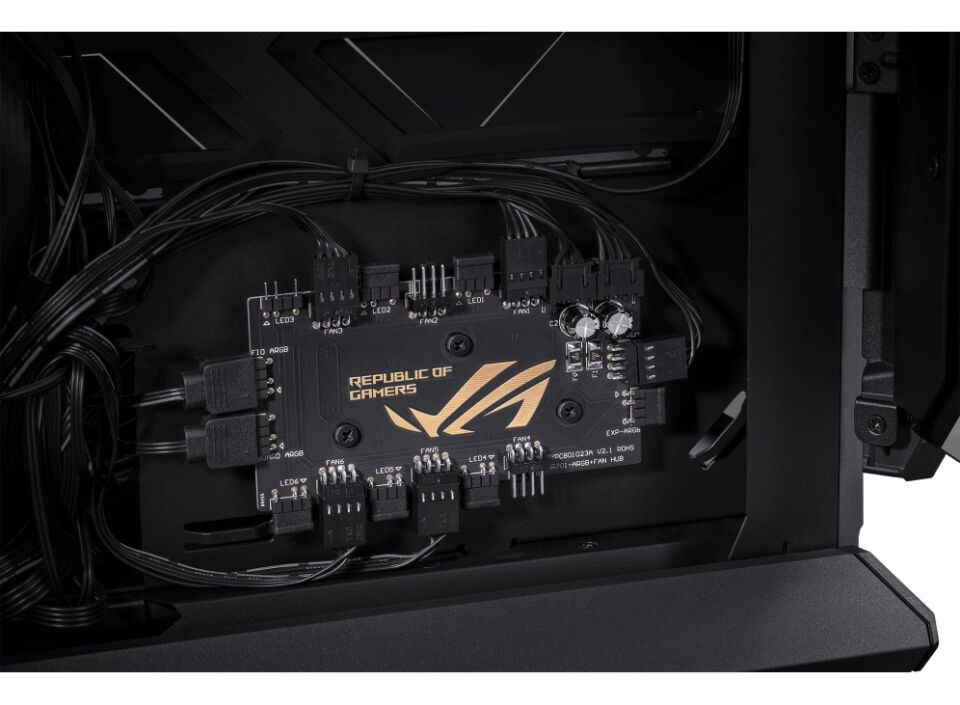 ASUS ROG HYPERION GR701 KASA